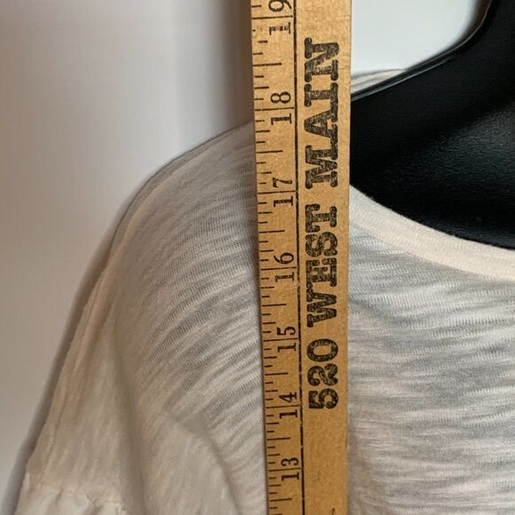 The Impeccable Pig Cream Cropped Lace Arm Accent Top - Picture 4 of 7